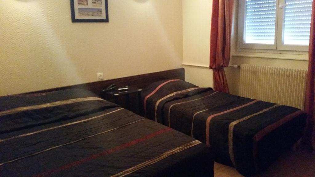 Hotel D'Alsace Вильорбан Екстериор снимка