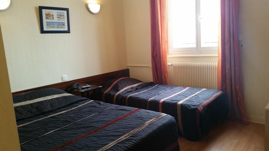 Hotel D'Alsace Вильорбан Стая снимка